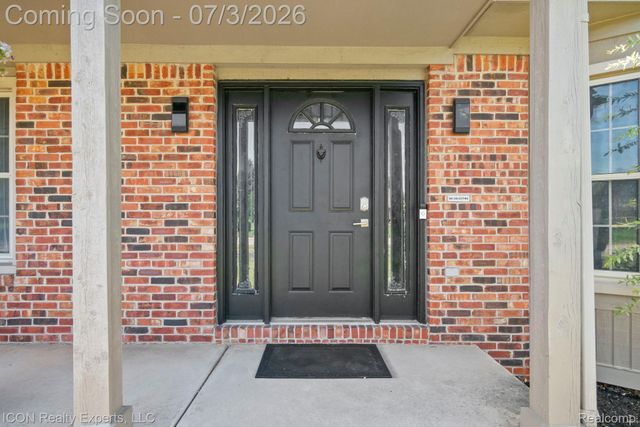 11016 Pembrooke Circle, Green Oak Township, MI 48178