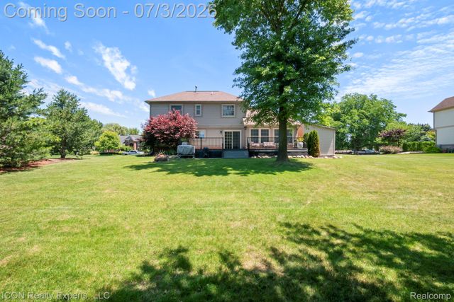 11016 Pembrooke Circle, Green Oak Township, MI 48178