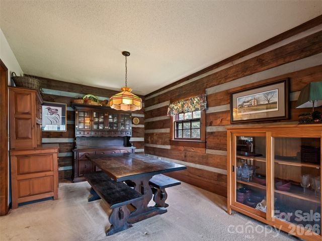 831 Qualla Road, Waynesville, NC 28785