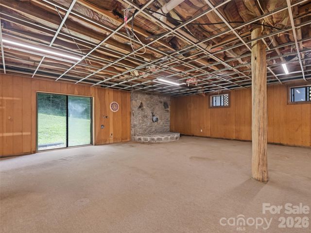 831 Qualla Road, Waynesville, NC 28785