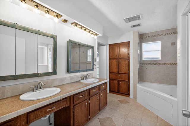 206 Staples Drive, Baytown, TX 77523