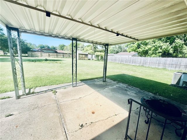 144 Matthews Avenue, Enon Vlg, OH 45323