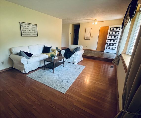 144 Matthews Avenue, Enon Vlg, OH 45323