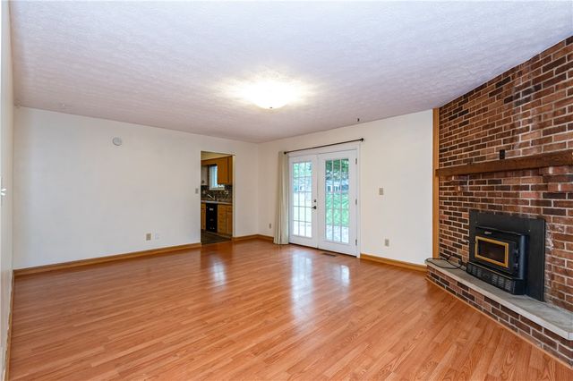 144 Matthews Avenue, Enon Vlg, OH 45323