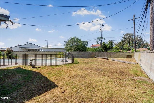 1061 Gill Avenue, Port Hueneme, CA 93041