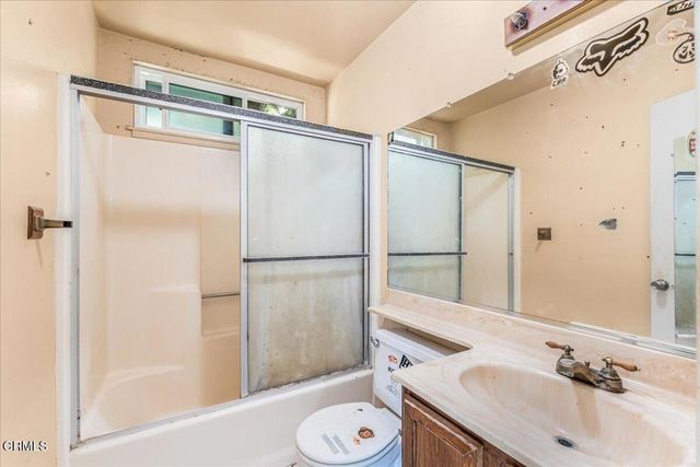 1061 Gill Avenue, Port Hueneme, CA 93041