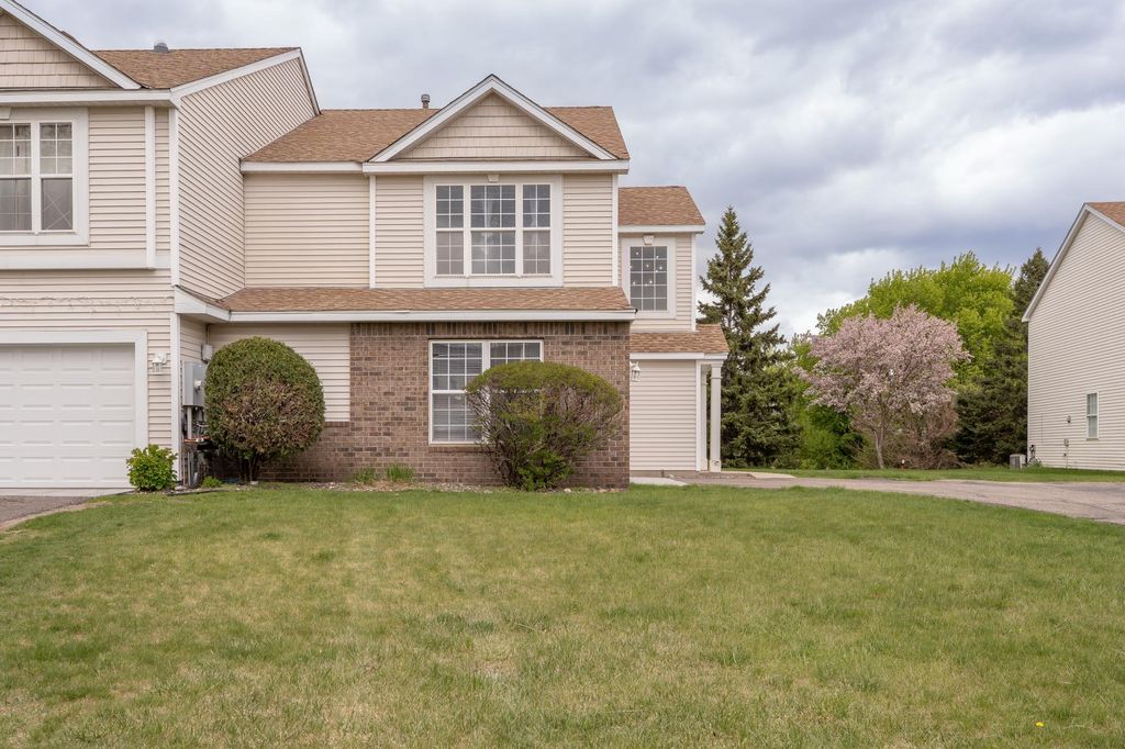 15570 Finch Avenue, Apple Valley, MN 55124 — exterior