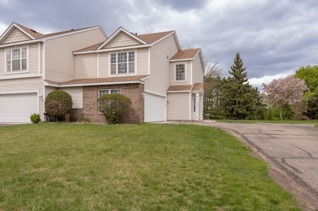 15570 Finch Avenue, Apple Valley, MN 55124 — photo 2