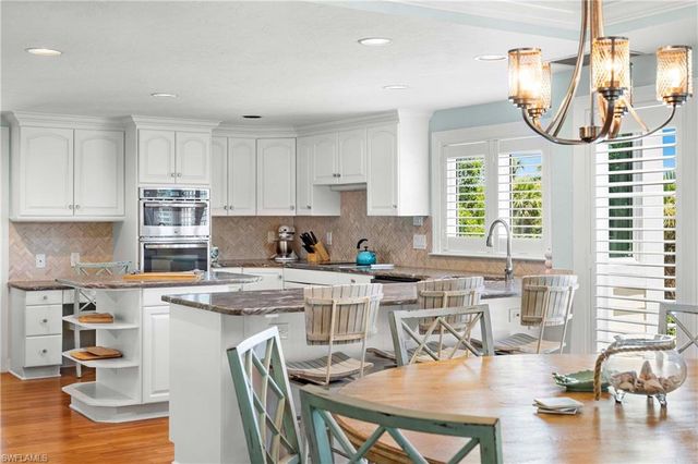 408 Bella Vista WAY E, Sanibel, FL 33957
