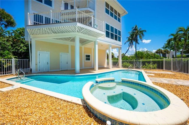 408 Bella Vista WAY E, Sanibel, FL 33957