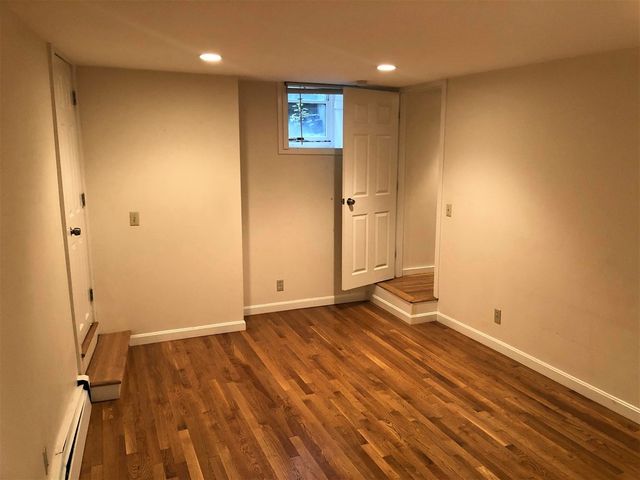 38 Temple 1, Boston, MA 02114