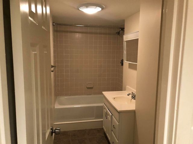 38 Temple 1, Boston, MA 02114