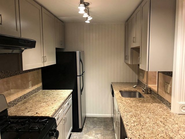 38 Temple 1, Boston, MA 02114