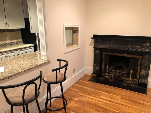 38 Temple 1, Boston, MA 02114