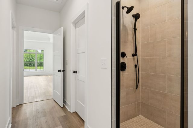 1075 Linder Ridge Rd, Woodlawn, TN 37191