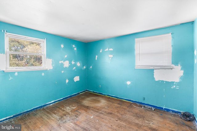 2 PATTERSON AVE, Pennsville, NJ 08070