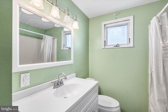 2 PATTERSON AVE, Pennsville, NJ 08070