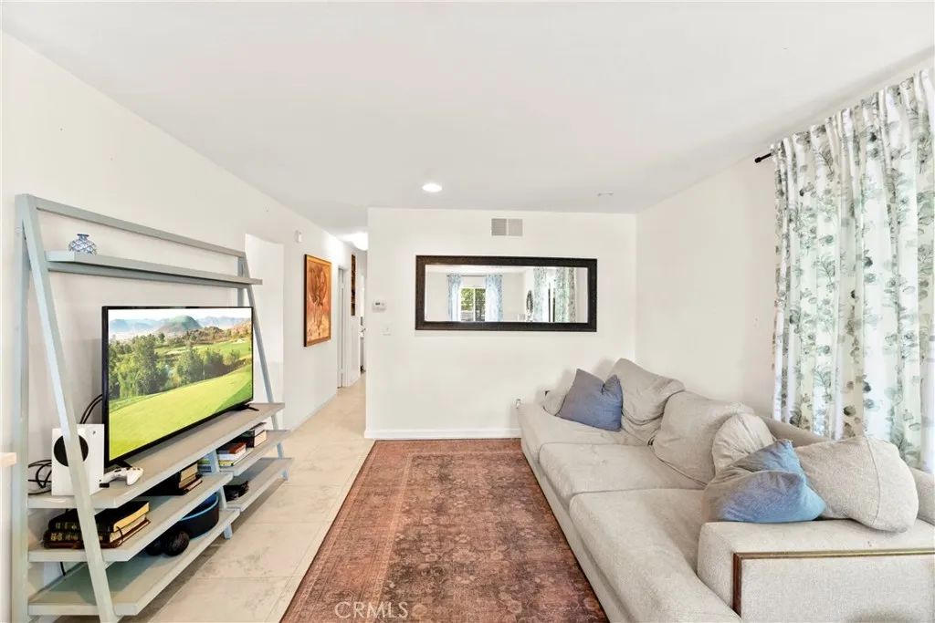 Image 31 of property listing at 4054 Lewis Street, Oceanside, CA 92056