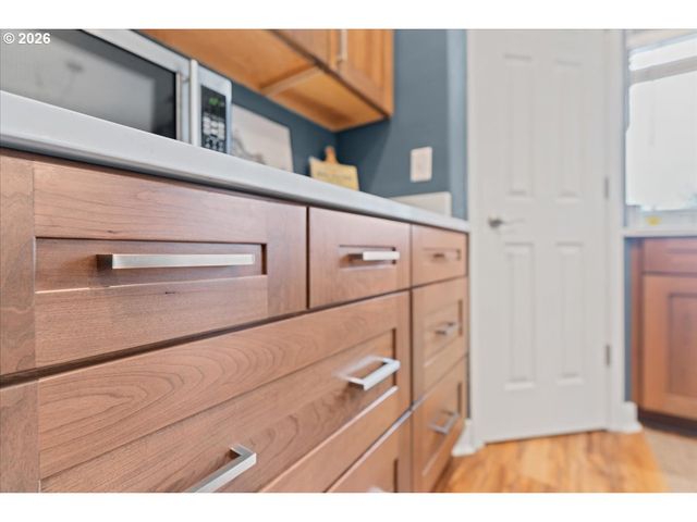 21123 Ne OSBURN Loop, Fairview, OR 97024