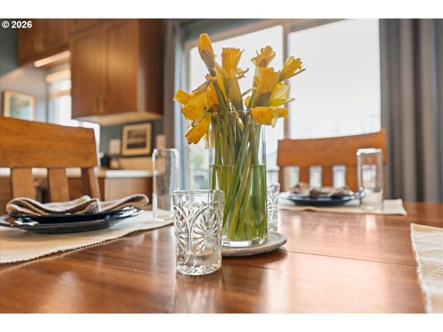 21123 Ne OSBURN Loop, Fairview, OR 97024