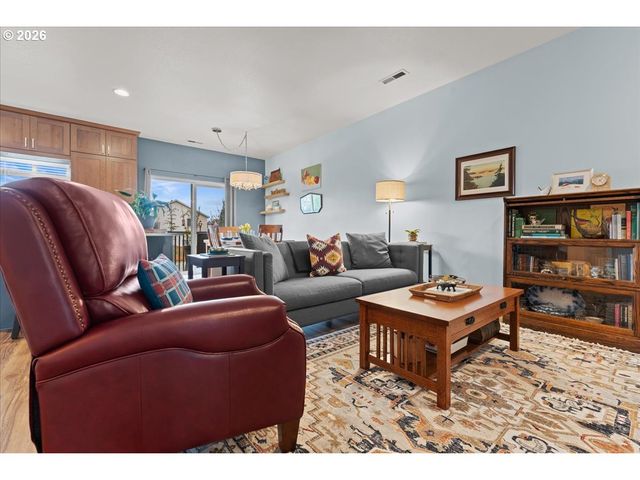 21123 Ne OSBURN Loop, Fairview, OR 97024