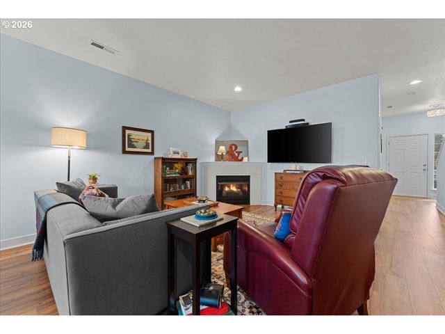 21123 Ne OSBURN Loop, Fairview, OR 97024