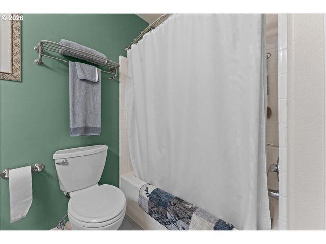 21123 Ne OSBURN Loop, Fairview, OR 97024