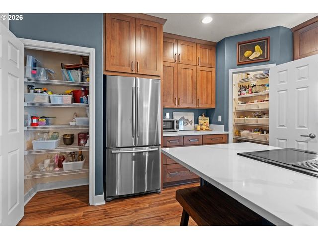 21123 Ne OSBURN Loop, Fairview, OR 97024