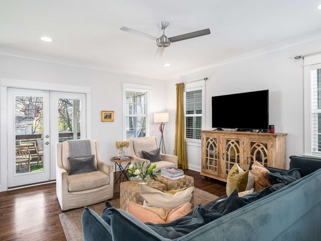 2146B Oakland St, Nashville, TN 37210