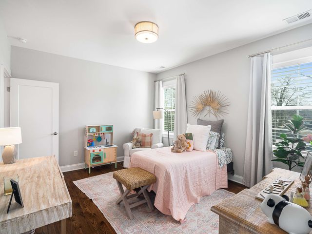 2146B Oakland St, Nashville, TN 37210