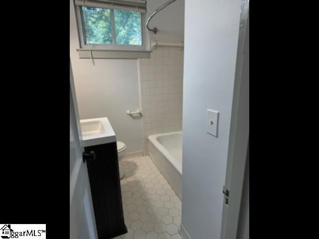 1 Milford Lane, Greenville, SC 29605