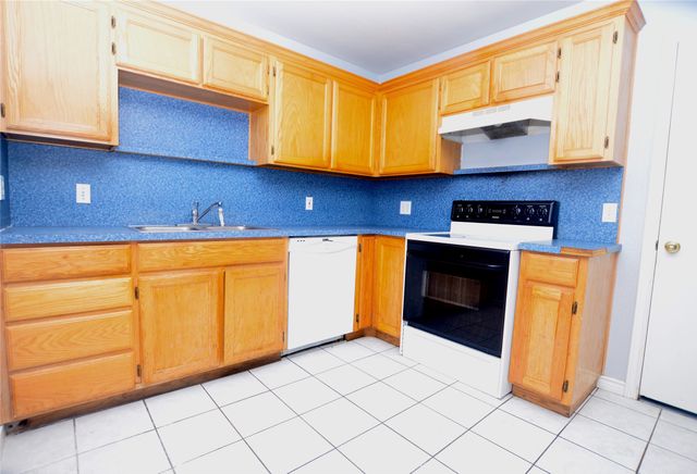 105 Bryant Street 2, Pottsboro, TX 75076