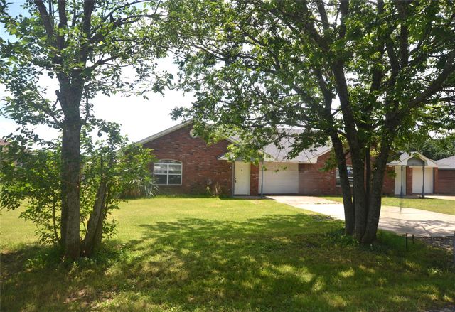 105 Bryant Street 2, Pottsboro, TX 75076