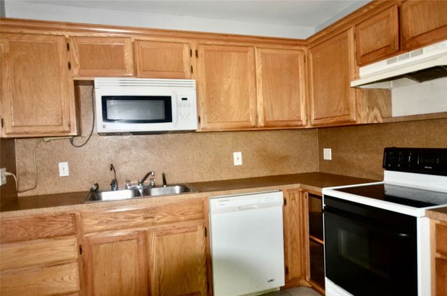 105 Bryant Street 2, Pottsboro, TX 75076