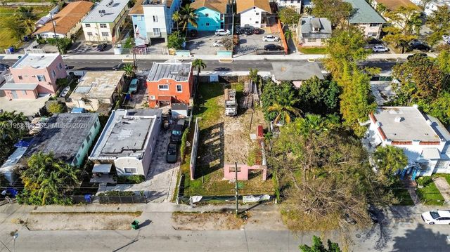 1753 NW 19th St, Miami, FL 33125