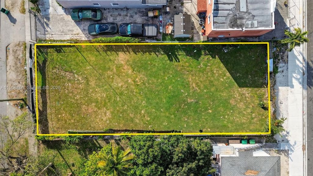 1753 NW 19th St, Miami, FL 33125