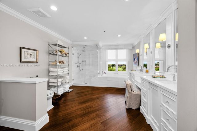 13647 Deering Bay Dr 142, Coral Gables, FL 33158