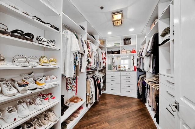 13647 Deering Bay Dr 142, Coral Gables, FL 33158