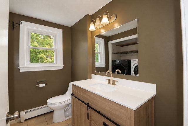 33 Summer St, Tyngsborough, MA 01879