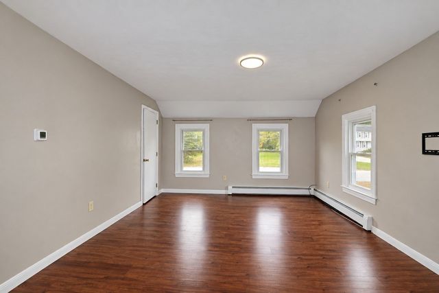 33 Summer St, Tyngsborough, MA 01879
