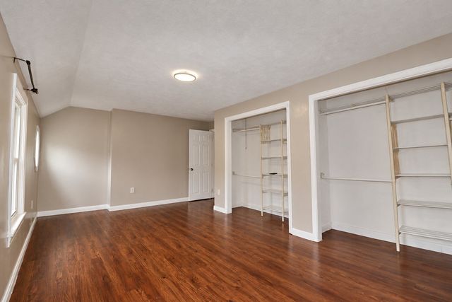33 Summer St, Tyngsborough, MA 01879