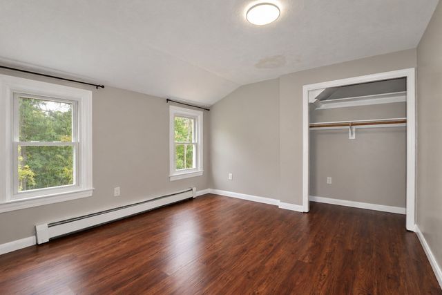 33 Summer St, Tyngsborough, MA 01879
