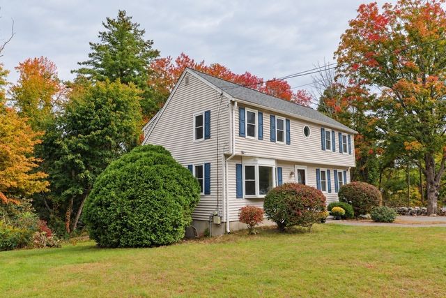 33 Summer St, Tyngsborough, MA 01879