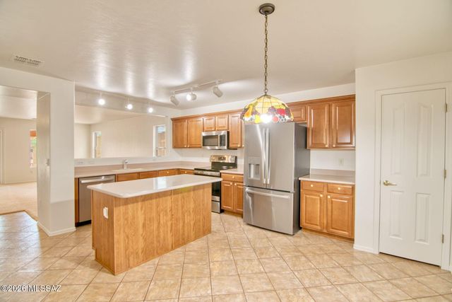 535 E Sterling Canyon Drive, Vail, AZ 85641