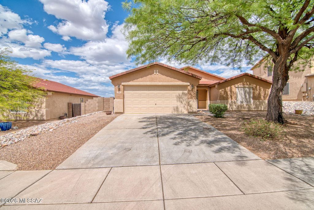 535 E Sterling Canyon Drive, Vail, AZ 85641