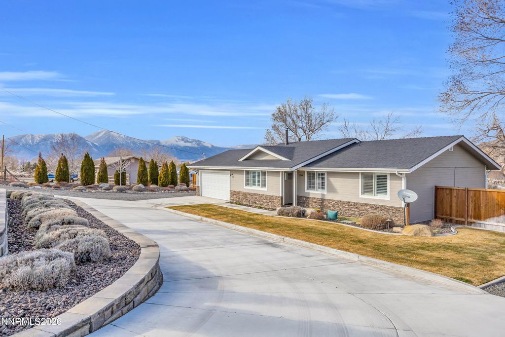 1564 Shirley Street, Minden, NV 89423