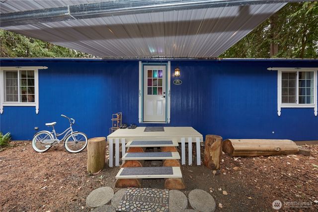 171 N Sylvester Lane, Lilliwaup, WA 98555