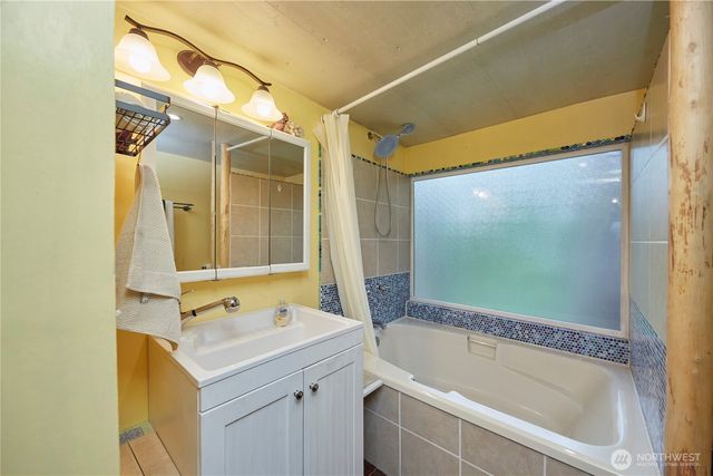 171 N Sylvester Lane, Lilliwaup, WA 98555