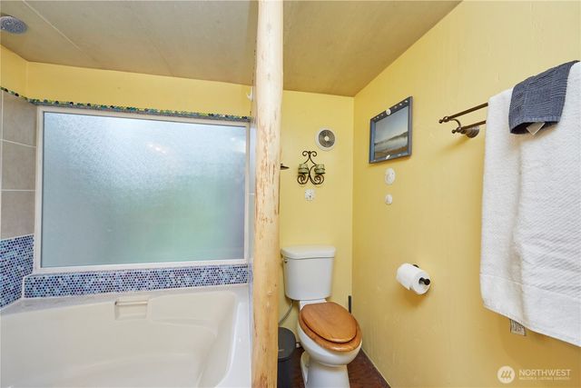 171 N Sylvester Lane, Lilliwaup, WA 98555