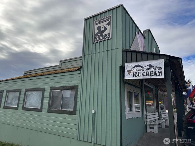 171 N Sylvester Lane, Lilliwaup, WA 98555